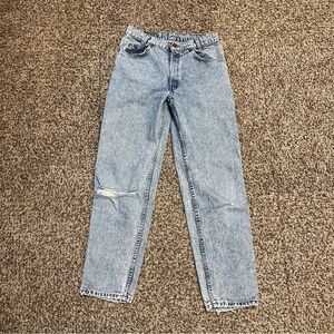 Vintage Levi's Light Blue 550 Student Straight Leg Jeans